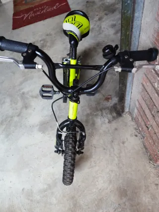 Bicicleta Monty 102 Infantil muy buen estado.