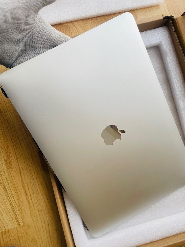 Pantalla Macbook Air 13” para piezas