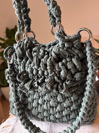 Borsa uncinetto verde salvia artigianale