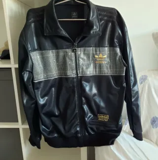 Chaqueta Adidas Chile 62 Negra Talla L