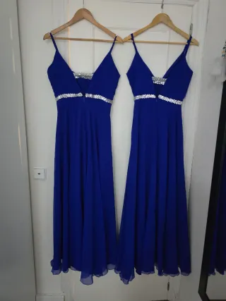 2 vestiti da damigella blu