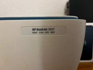 Impresora HP Azul y Blanca