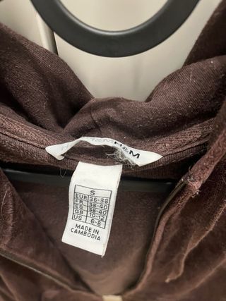 Chaqueta deportiva marrón de terciopelo