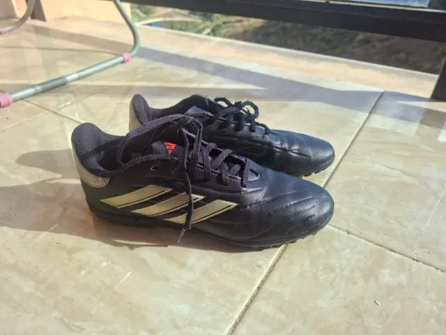 Botas de fútbol Adidas negras Copa