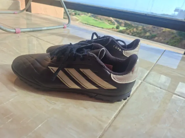 Botas de fútbol Adidas negras Copa