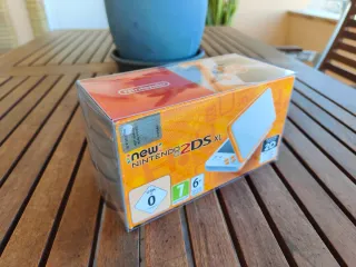 Nuovo Nintendo 2DS XL Arancione