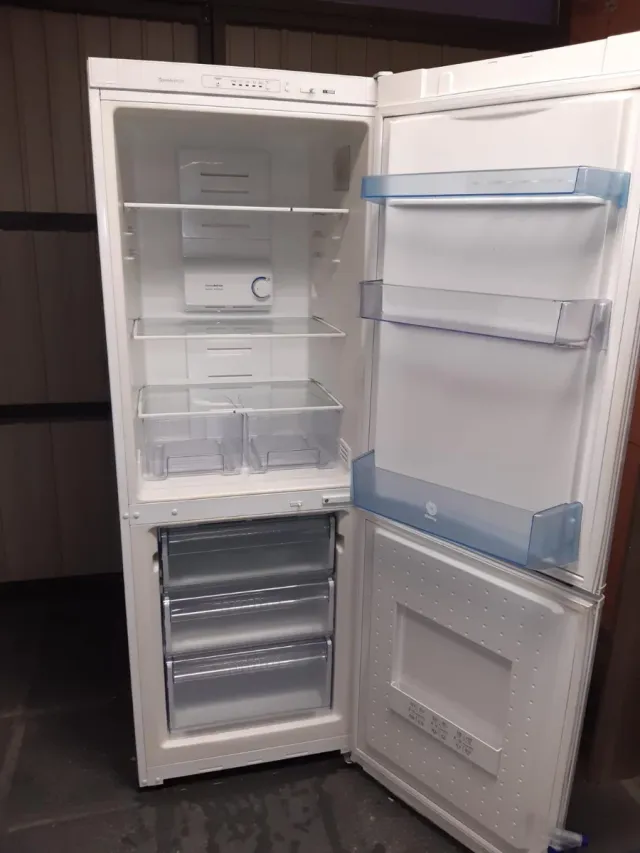 Frigorífico blanco  balay 1,71 de alto trasporte