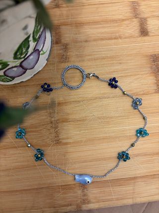 Collana artigianale con pesciolino blu