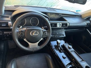 Despiece Lexus IS300h