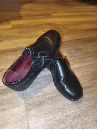 Zapatos negros cómodos