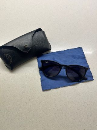 Occhiali da sole Ray-Ban modello Erika Classic