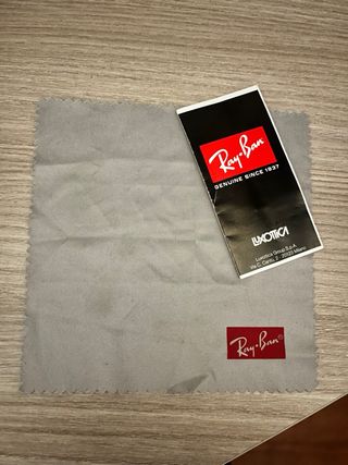 Occhiali da sole Ray-Ban modello Erika Classic