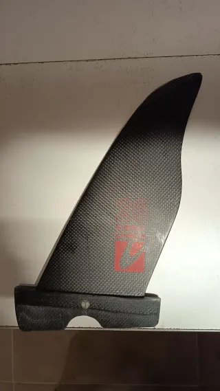Aleta Windsurf MUF X-Wave Carbón 22/26cm