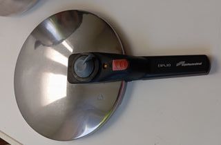 OLLAS 2 UD + TAPA FAGOR PARA ARREGLAR O PIEZAS.