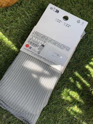 Calcetines metálicos con transparencia Zara