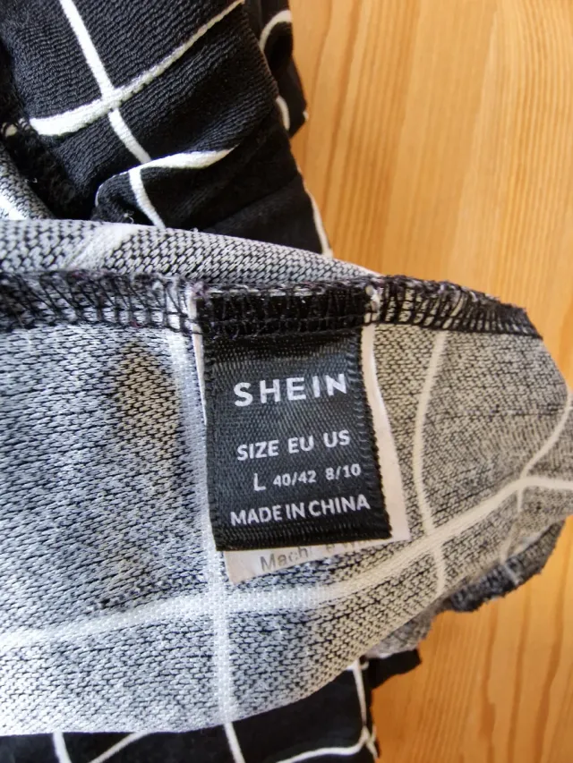 Pantalones de cuadros negros