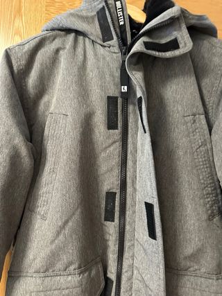 Abrigo joven Hollister gris