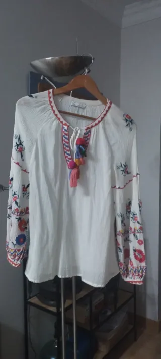 Blusa bambula bordada