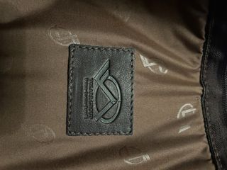Cartera de mano piel marrón con cremallera