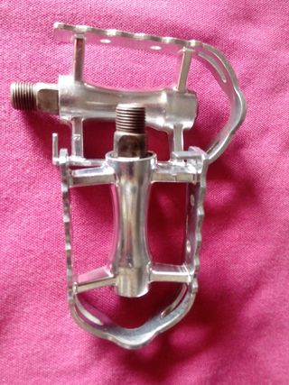 Pedal nuevo clásico, igual que los Notario vintag,