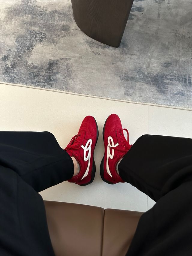 Zapatos Deportivos Rojos