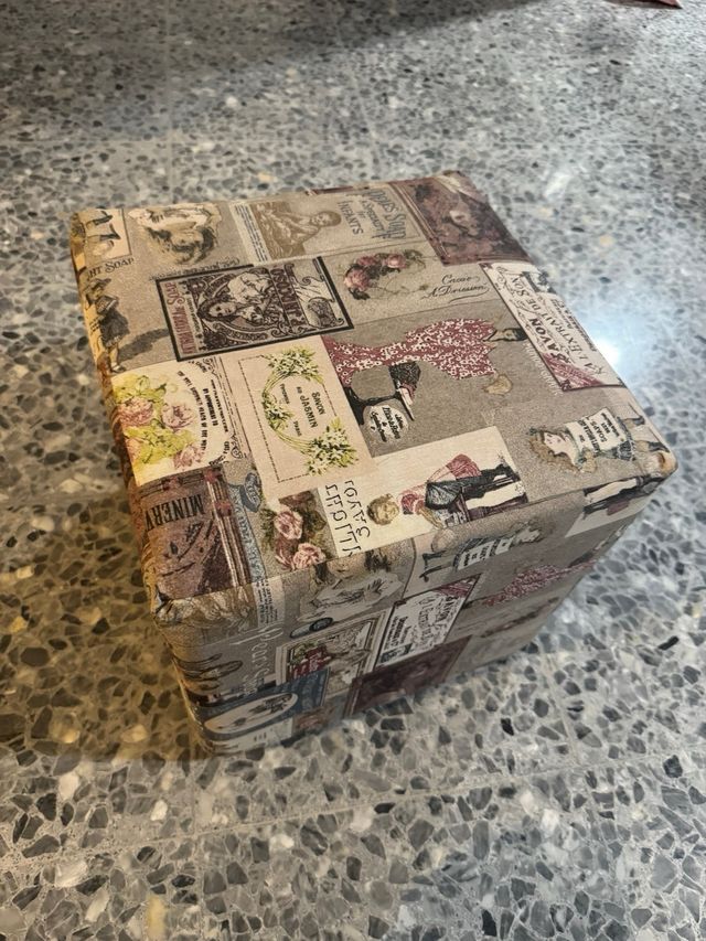 Puff de tela estampado vintage