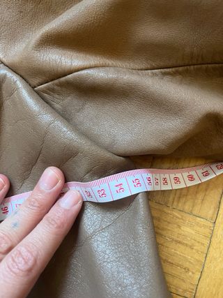 Chaqueta larga de cuero marrón