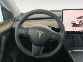 Tesla Model Y RWD