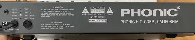 Consola de Mezcla Phonic PMC802B