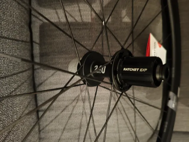 DT Swiss ERC 1400 Dicut DB 35 Ruedas carbono