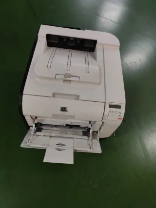 Impresora HP LaserJet Pro Color 400 m451nw