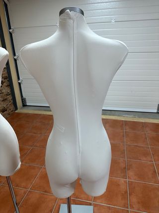 Busto Maniquí Mujer Base Metálica