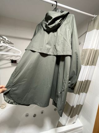 Chubasquero verde talla L