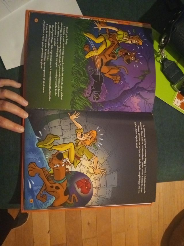 Scooby-Doo y la máscara de Halloween embrujada