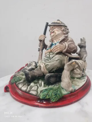 Figura Cazador Cerámica Artesanal