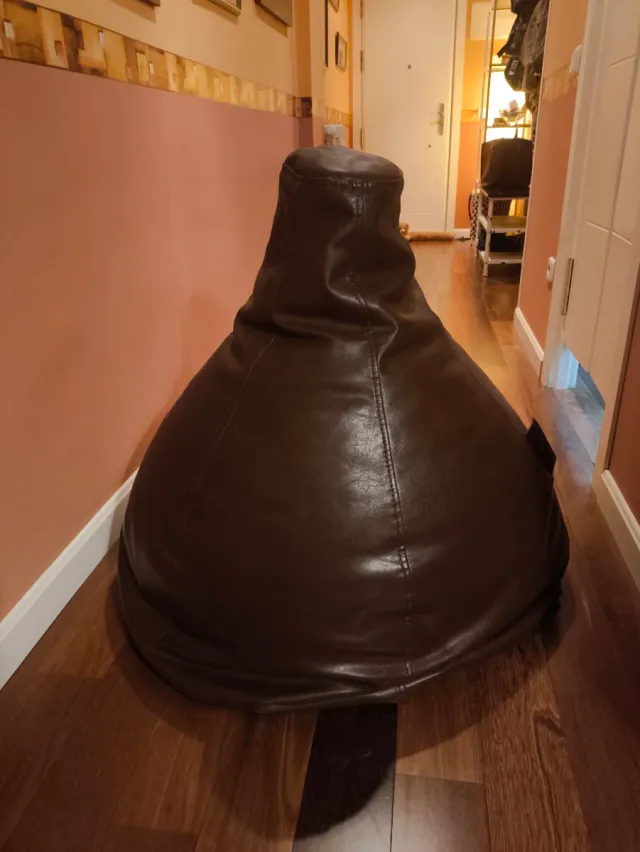 Puf marrón A Loja do Gato Preto