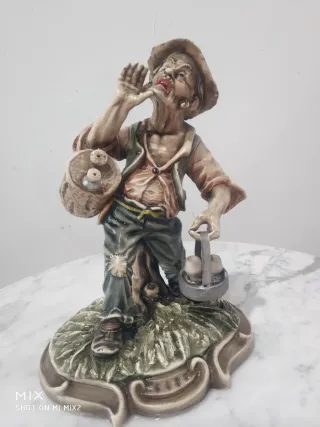 Figura cerámica artesanal aguador AR.CE.MI.