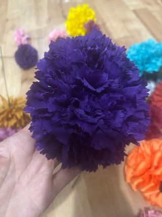 Ramillete Flamenca Morado