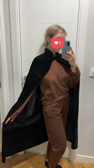 Capa vampiro terciopelo negra
