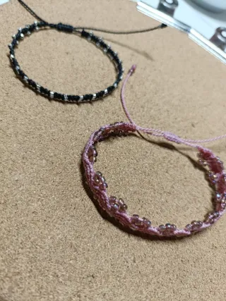 Confezione da 2 braccialetti fatti a mano