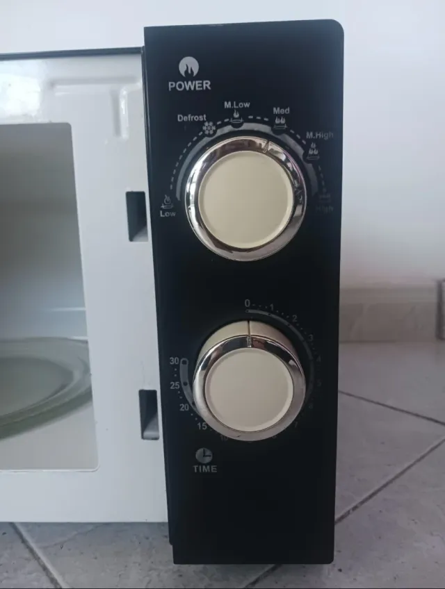 Microondas Orbegozo MI 2017