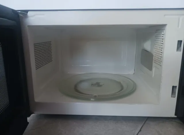 Microondas Orbegozo MI 2017