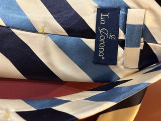 Corbata de rayas elegante