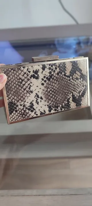 Bolso de mano estampado piel de serpiente