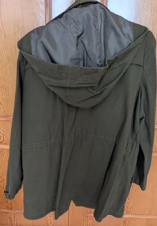 Chaqueta caqui Violeta by Mango de mujer.