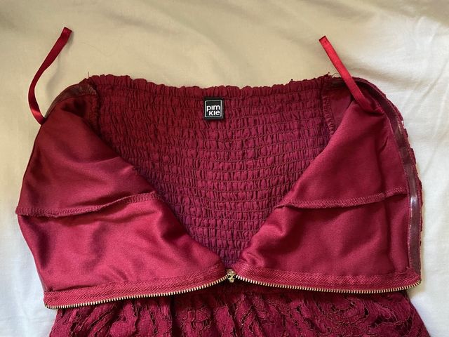 Vestido encaje granate