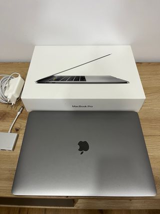 MacBook Pro 15” Touch Bar Gris Espacial