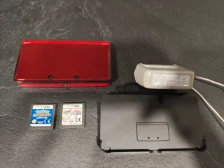 Nintendo 3DS Rosso con Giochi e Caricatore