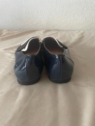 Mocasines azul y blanco talla 40