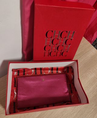Bolso de mano fucsia . Carolina Herrera 